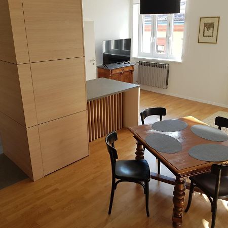 Apartmani Seven App ซาเกร็บ ภายนอก รูปภาพ